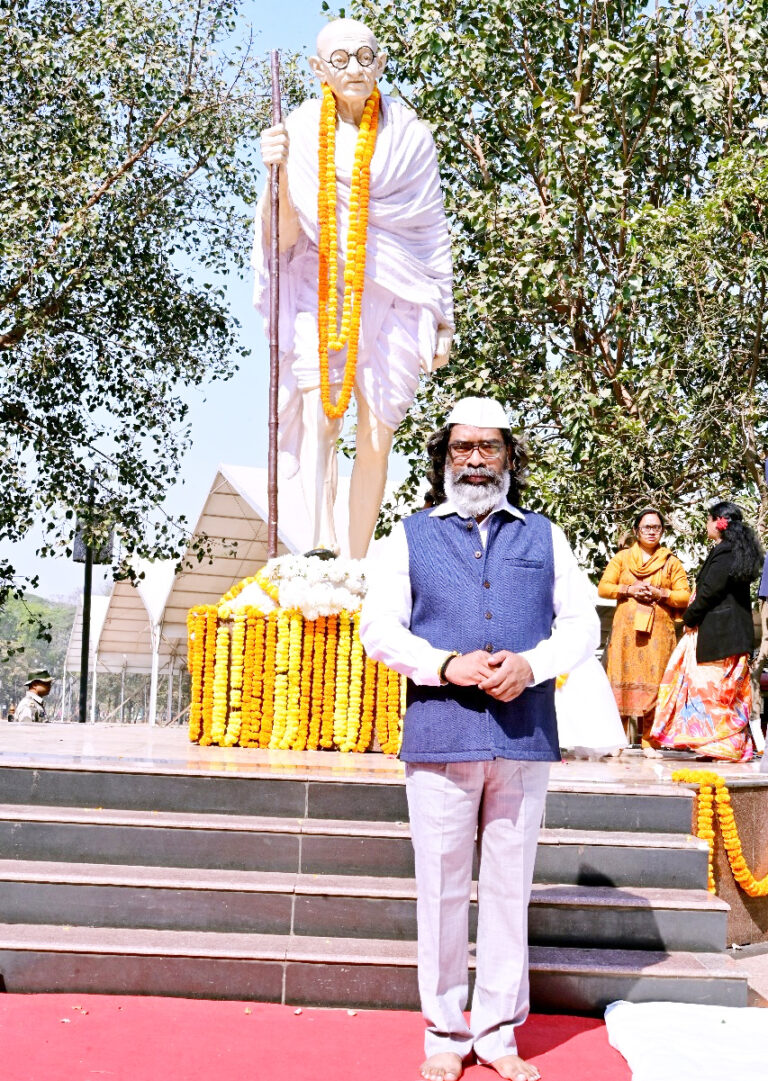 महात्मा गांधी के आदर्शों को जीवन में आत्मसात करना उनके प्रति सच्ची श्रद्धांजलि : हेमन्त सोरेन