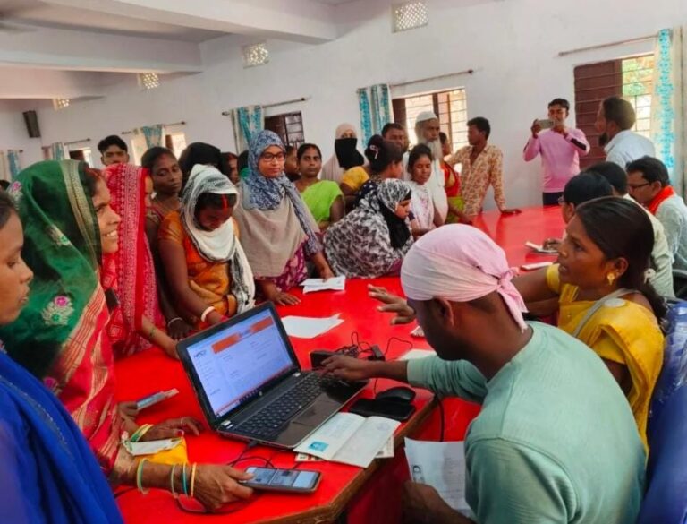 मुख्यमंत्री मईयां सम्मान योजना: रांची जिले में आज सभी पंचायतों में लगा आधार सीडिंग कैंप, उपायुक्त ने की अपील