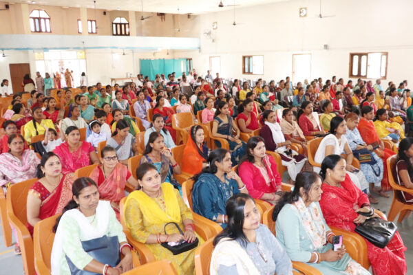 सरस्वती शिशु विद्या मंदिर, धुर्वा में ‘पोषण पखवाड़ा’ के अंतर्गत मातृ सम्मेलन का सफल आयोजन