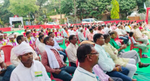 वनवासी कल्याण केंद्र ने सरहुल मिलन कार्यक्रम का भव्य आयोजन किया