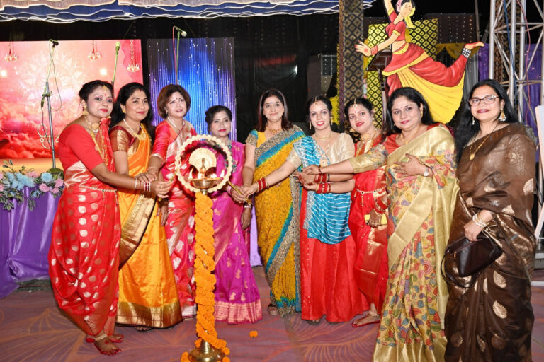 स्वर्णरेखा महिला समिति का 'स्पार्कल' समारोह : नारी शक्ति और संस्कृति की अनूठी छटा