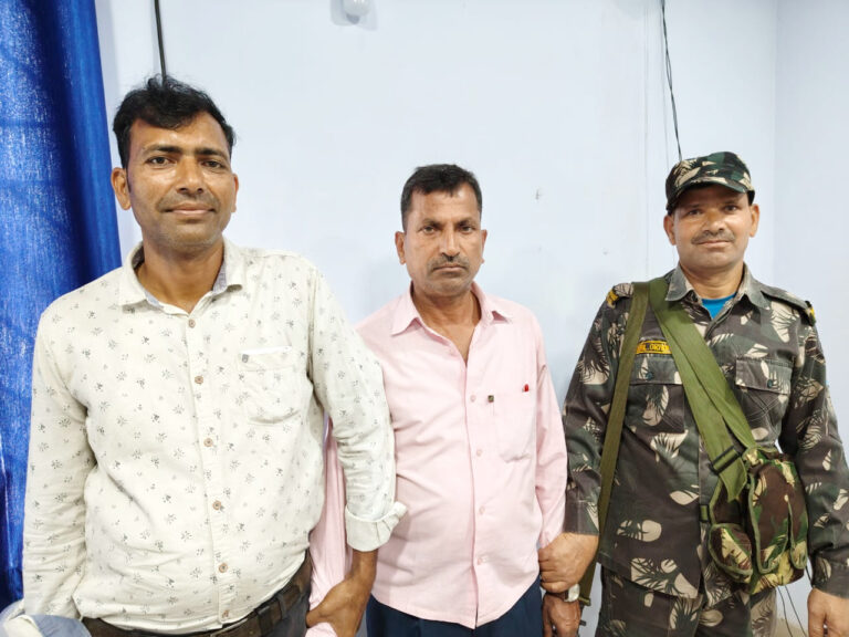 एसीबी ने 30 हजार रुपये रिश्वत लेते रंगे हाथों दारोगा को किया गिरफ्तार
