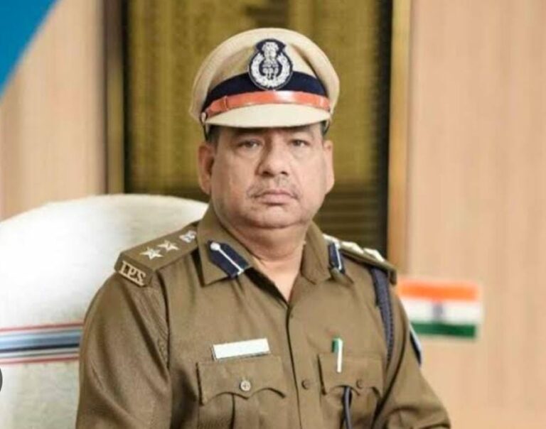 ड्यूटी के दौरान आराम फरमाना पड़ा महंगा, राँची के चार पुलिसकर्मी सस्पेंड