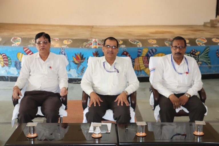 सरस्वती शिशु विद्या मंदिर धुर्वा में आचार्य प्रशिक्षण कार्यशाला का 5वाँ दिन सफलतापूर्वक सम्पन्न