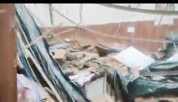 बारिश में एसीपी कार्यालय की छत गिरी, मलबे में दबकर दरोगा की मौत