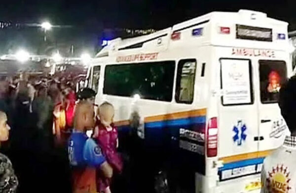 धार्मिक लैराई जात्रा के दौरान भगदड़, छह की मौत, 15 घायल, प्रधानमंत्री मोदी ने मुख्यमंत्री सांवत से की बात धार्मिक लैराई जात्रा के दौरान भगदड़, छह की मौत, 15 घायल, प्रधानमंत्री मोदी ने मुख्यमंत्री सांवत से की बात