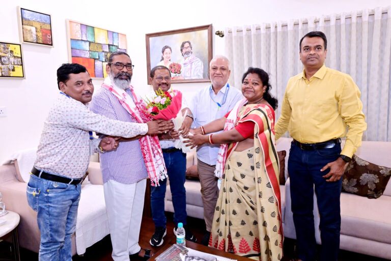 मुख्यमंत्री से विश्व भारती जनसेवा संस्थान के प्रतिनिधिमंडल ने की मुलाकात