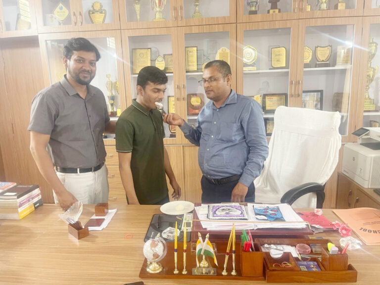 ओएसिस स्कूल के विद्यार्थियों ने लहराया परचम