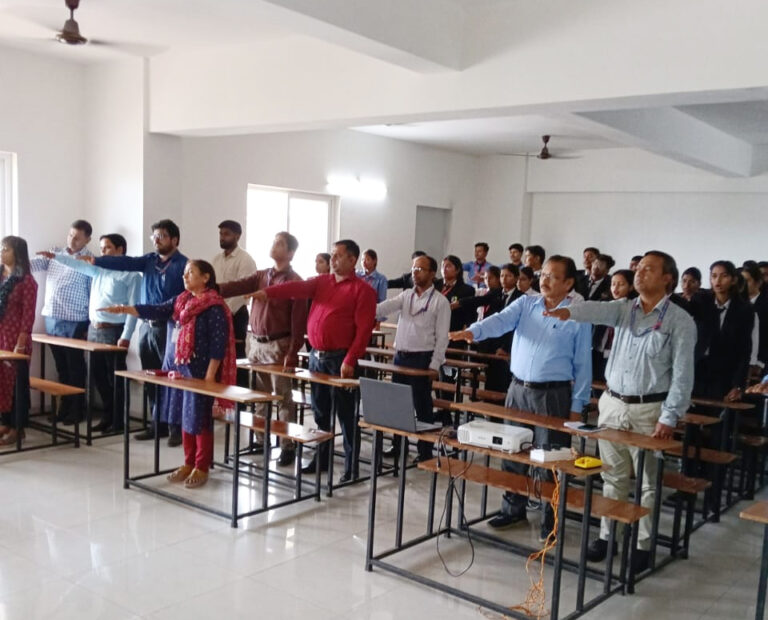 छात्रों ने ली नशा से दूर रहने की शपथ, RKDF में हुआ आयोजन