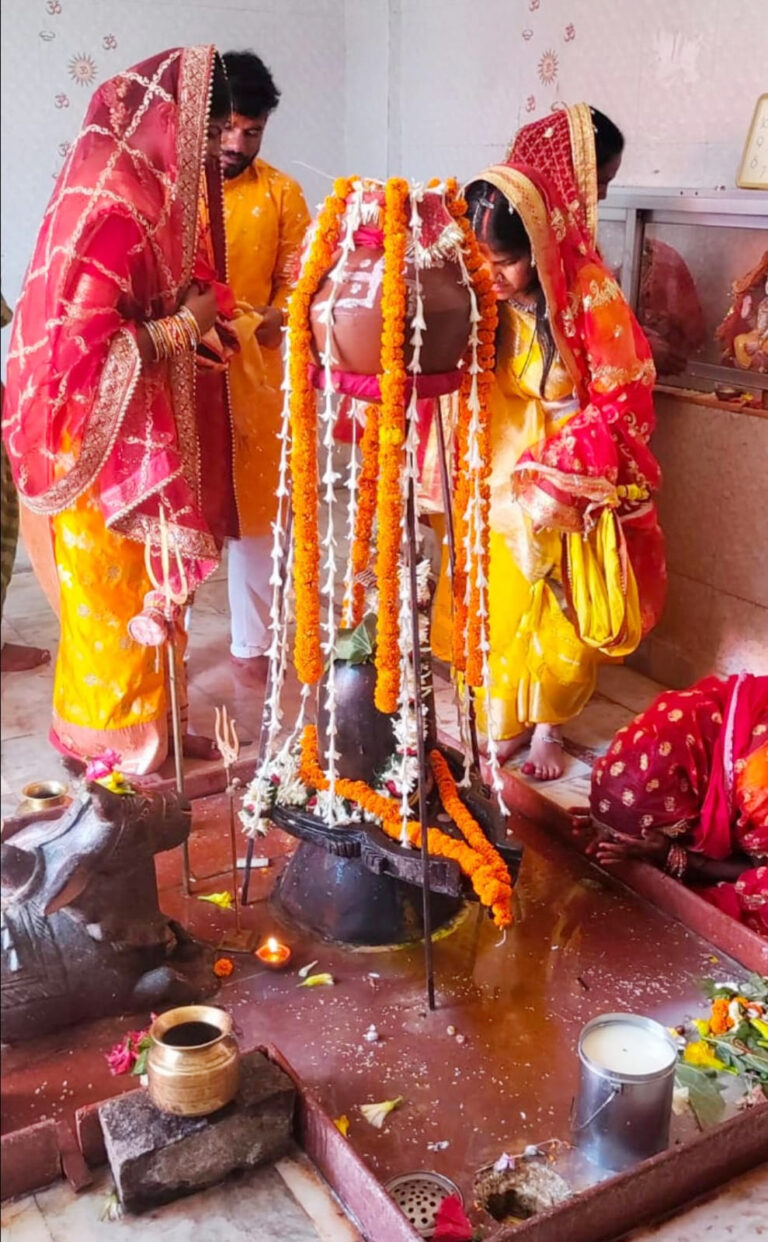 सुतियाम्बे-मदनपुर में सर्वेस्वर महादेव मंदिर का तृतीय वार्षिक उत्सव हर्षोल्लास के साथ संपन्न