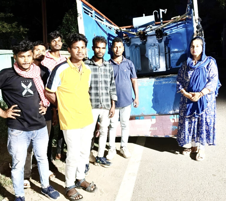 जिप सदस्य प्रेरणा प्रिया के पहल पर आदिवासी क्षेत्र करंडो में ग्रामीणों को मिला नया ट्रांसफार्मर जिप सदस्य प्रेरणा प्रिया के पहल पर आदिवासी क्षेत्र करंडो में ग्रामीणों को मिला नया ट्रांसफार्मर