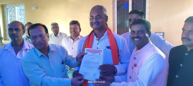 तेली समाज की गरजती आवाज: आबादी के अनुपात में भागीदारी दो, नहीं तो समर्थन नहीं! तेली समाज की गरजती आवाज: आबादी के अनुपात में भागीदारी दो, नहीं तो समर्थन नहीं!
