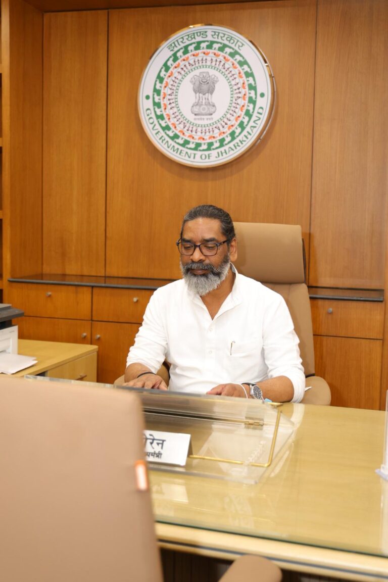मुख्यमंत्री हेमन्त सोरेन ने किया दिल्ली झारखंड भवन का निरीक्षण