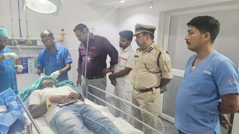 लापुंग ग्रामसभा में हिंसा, थाना प्रभारी पर जानलेवा हमला
