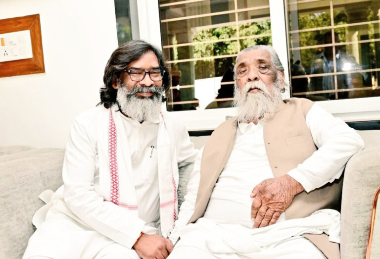 फादर्स डे पर हेमंत सोरेन का ट्वीट: पिता हैं प्रेरणा का वटवृक्ष