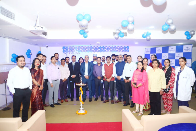 पारस हॉस्पिटल एचईसी में डॉक्टर्स डे पर सम्मान समारोह