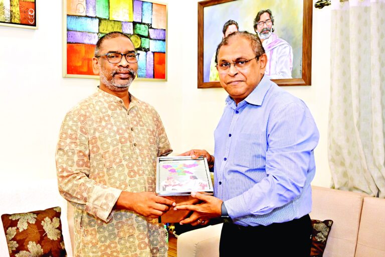 मुख्यमंत्री हेमन्त सोरेन से टाटा स्टील के चीफ रेसिडेंट एग्जीक्यूटिव संजय मोहन श्रीवास्तव ने की मुलाकात