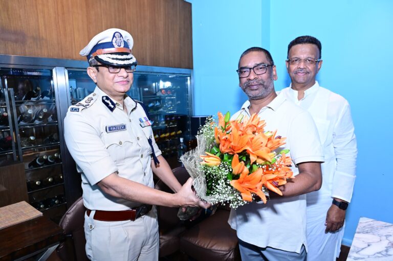 झारखंड के मुख्यमंत्री हेमंत सोरेन से मिले कोलकाता के मेयर और बंगाल के डीजीपी