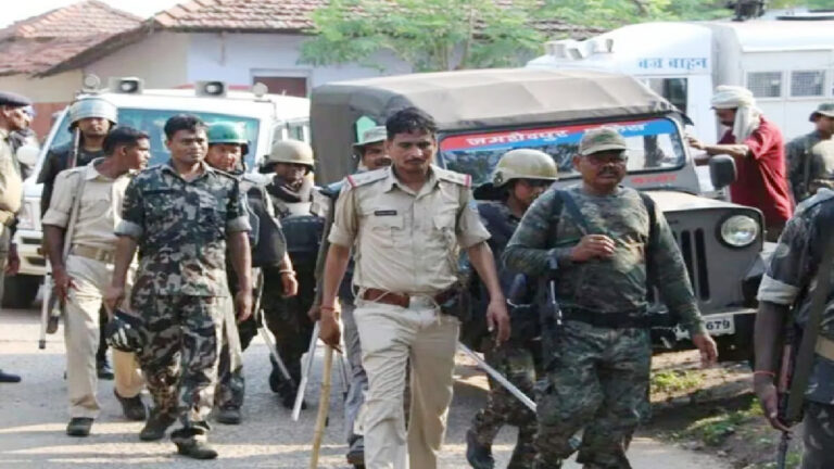 पलामू में नक्सली मुठभेड़, दो जवान शहीद