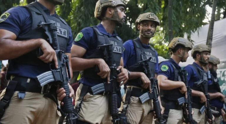 बांग्लादेश की अपदस्थ प्रधानमंत्री हसीना के खिलाफ आज न्यायाधिकरण सुनाएगा फैसला, ढाका और आसपास के जिलों में सुरक्षा कड़ी