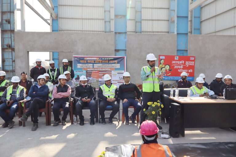 PVUNL में लेबर कोड पर जागरूकता अभियान, कर्मियों को बताए गए अधिकार