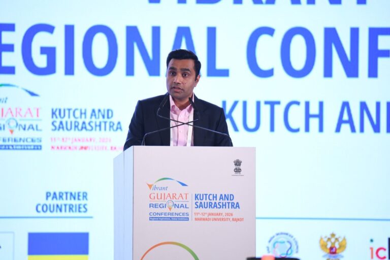 कच्छ में 1.5 लाख करोड़ रुपये का निवेश करेगा अडाणी समूह : करण अडाणी कच्छ में 1.5 लाख करोड़ रुपये का निवेश करेगा अडाणी समूह : करण अडाणी