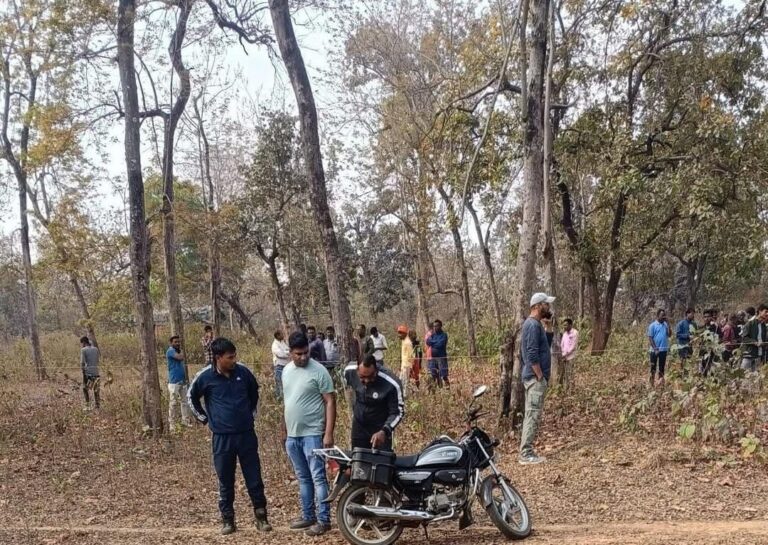 गिरिडीह में JMM नेता की हत्या, जंगल से अधजला शव बरामद