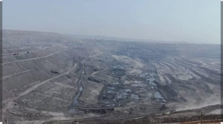 RTI से खुलासा: पकरी बरवाडीह कोयला परियोजना से 34 गांव प्रभावित