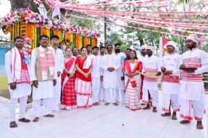 मुख्यमंत्री हेमंत सोरेन ने सरहुल महोत्सव में लिया भाग