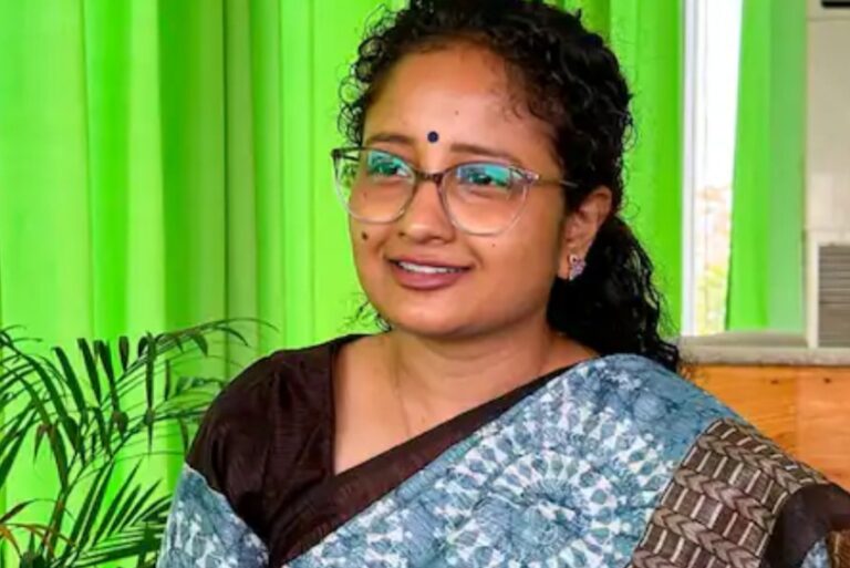 विकेन्द्रित उत्पादन से ग्रामीण अर्थव्यवस्था को मिलेगी मजबूती : कल्पना सोरेन विकेन्द्रित उत्पादन से ग्रामीण अर्थव्यवस्था को मिलेगी मजबूती : कल्पना सोरेन