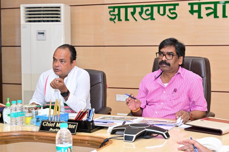 आपातकालीन स्वास्थ्य सेवाओं में सुधार करें, एआई कंट्रोल रूम स्थापित हो : मुख्यमंत्री हेमंत सोरेन आपातकालीन स्वास्थ्य सेवाओं में सुधार करें, एआई कंट्रोल रूम स्थापित हो : मुख्यमंत्री हेमंत सोरेन