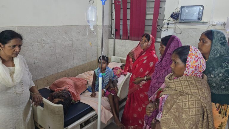 जंगली फल खाने से एक ही परिवार के नौ बच्चों की तबीयत बिगड़ी, दो की हालत गंभीर