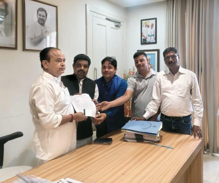 रिनपास में बढ़ा सियासी तापमान: प्रभारी निदेशक को हटाने की मांग तेज, स्वास्थ्य मंत्री को सौंपा गया ज्ञापन