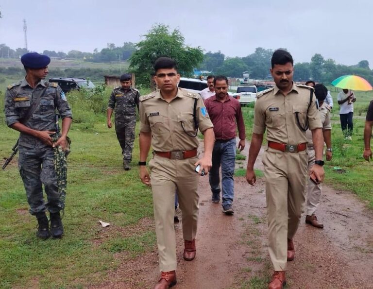 रामगढ़ में पुलिस और प्रिंस खान गिरोह के बीच मुठभेड़, चार गिरफ्तार, एक बदमाश घायल