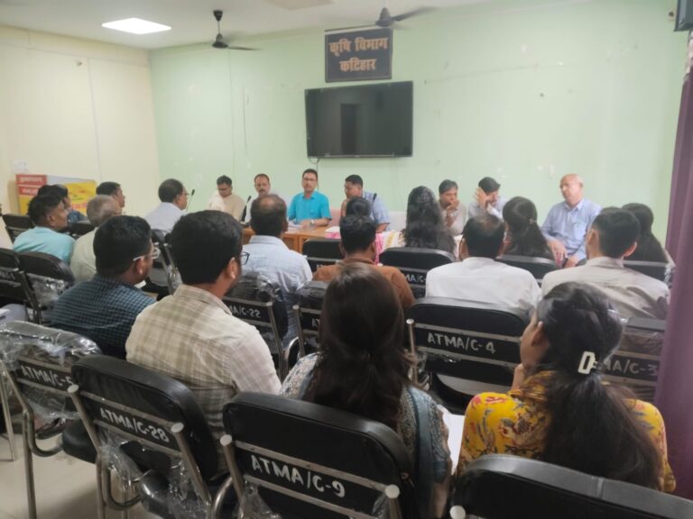 हर पंचायत में 1,000 किसानों का होगा पंजीकरण, उर्वरक दुकानों की रोजाना होगी जांच