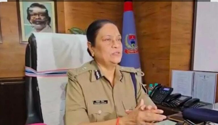 ड्रग्स माफिया पर अब संपत्ति की चोट: डीजीपी तदाशा मिश्र का बड़ा एक्शन, अवैध कमाई से अर्जित संपत्ति होगी जब्त ड्रग्स माफिया पर अब संपत्ति की चोट: डीजीपी तदाशा मिश्र का बड़ा एक्शन, अवैध कमाई से अर्जित संपत्ति होगी जब्त