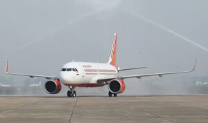 पटना एयरपोर्ट पर लैंडिंग से पहले Air India विमान से पक्षी टकराया, 164 यात्री सुरक्षित