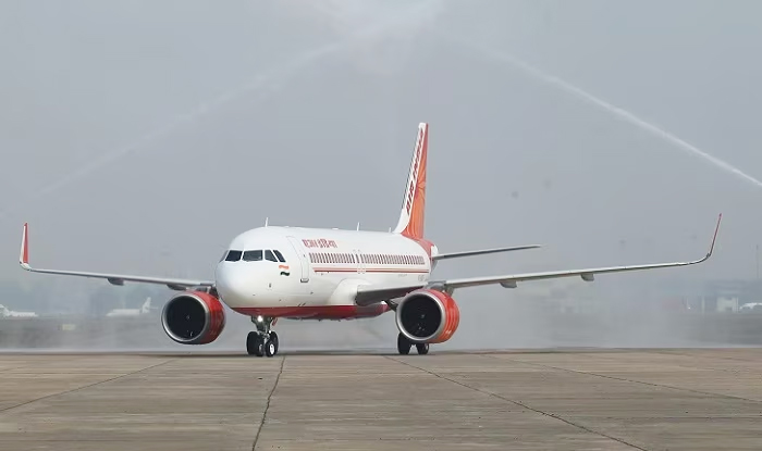 पटना एयरपोर्ट पर लैंडिंग से पहले Air India विमान से पक्षी टकराया, 164 यात्री सुरक्षित पटना एयरपोर्ट पर लैंडिंग से पहले Air India विमान से पक्षी टकराया, 164 यात्री सुरक्षित