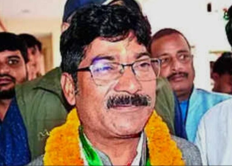 खबर का असर: जर्जर सड़क पर विधायक का ‘एक्शन’, मदनपुर-बुकरू-कोकदोरो सड़क निर्माण का मामला विधानसभा में गूंजा खबर का असर: जर्जर सड़क पर विधायक का ‘एक्शन’, मदनपुर-बुकरू-कोकदोरो सड़क निर्माण का मामला विधानसभा में गूंजा