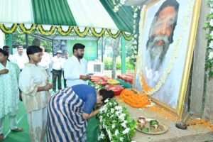 दिशोम गुरु के सपनों का झारखंड बनाना हम सभी की जिम्मेदारी : हेमंत सोरेन