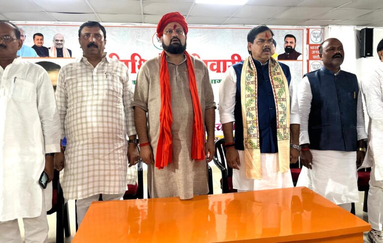 बिहार में जल्द शुरू होगी शिक्षक भर्ती, शिक्षा मंत्री मिथिलेश तिवारी का ऐलान बिहार में जल्द शुरू होगी शिक्षक भर्ती, शिक्षा मंत्री मिथिलेश तिवारी का ऐलान