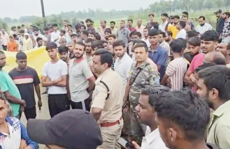 गिरिडीह के बगोदर में सामाजिक कार्यकर्ता की हत्या, NH जाम गिरिडीह के बगोदर में सामाजिक कार्यकर्ता की हत्या, NH जाम
