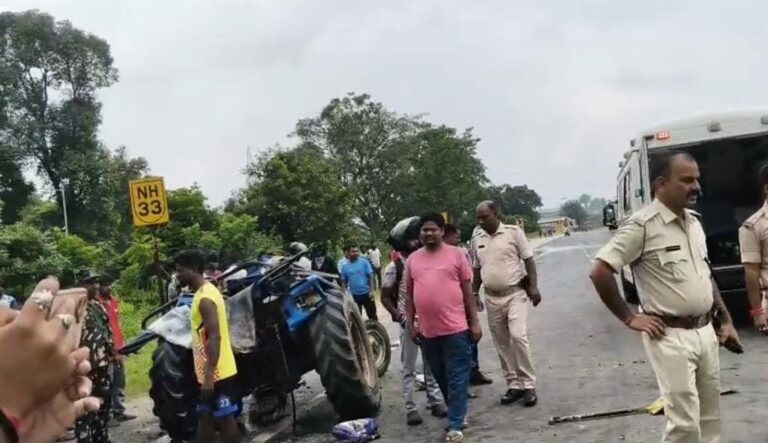 रांची में NH-33 पर बड़ा हादसा, कंटेनर की चपेट में आए 2 मजदूरों की मौत