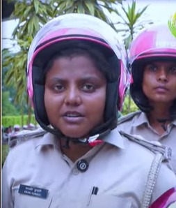 पुलिस दीदी: बिहार में महिला पुलिसकर्मियों को मिले 4,700 दोपहिया वाहन