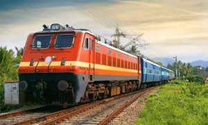 बिहार में 51 ट्रेनें रद्द, 47 का रूट बदला