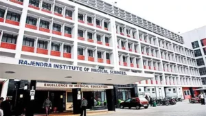 RIMS में मरीज की मौत के बाद मचा बवाल