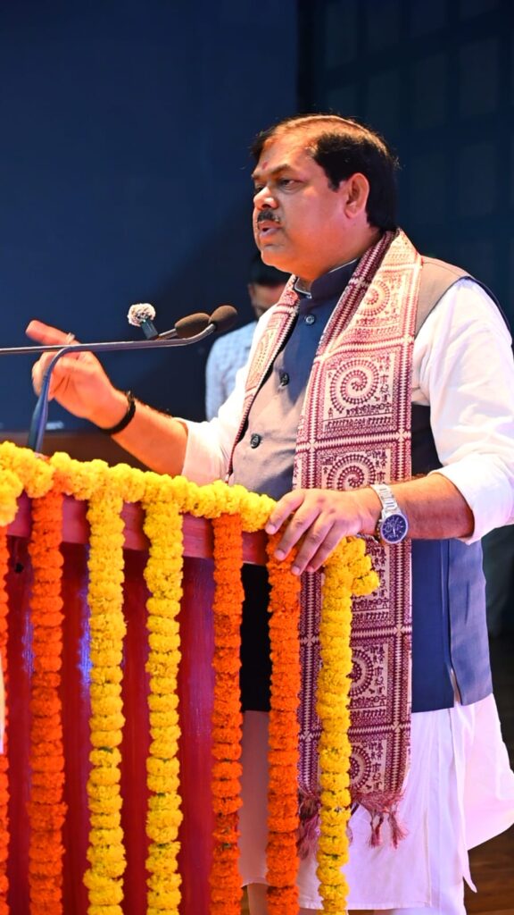 शिक्षा मंत्री