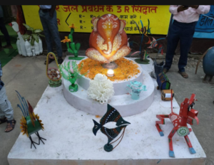 वेस्ट टू आर्ट से भोजपुर में महिलाओं को रोजगार, पर्यावरण संरक्षण भी
