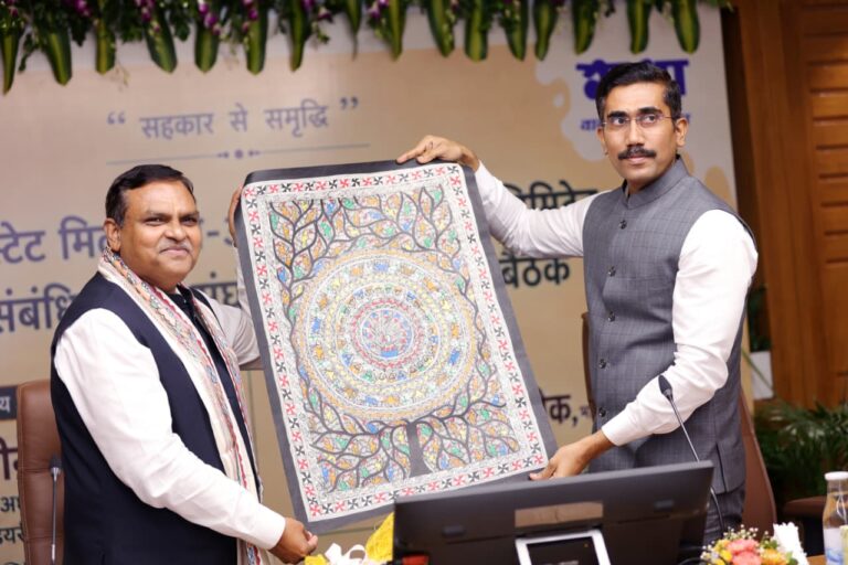 दुग्ध संघ दूध से आगे बढ़ें, फल-सब्जी और खाद्य तेल में उतरें: शाह दुग्ध संघ दूध से आगे बढ़ें, फल-सब्जी और खाद्य तेल में उतरें: शाह
