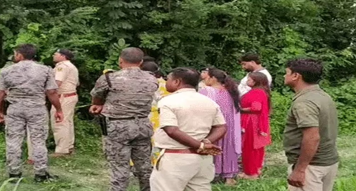 धान के खेत में बकरी घुसने पर विवाद